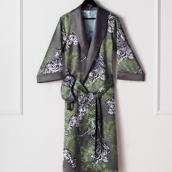 Tigress Robe Set - Picture 3 of 3